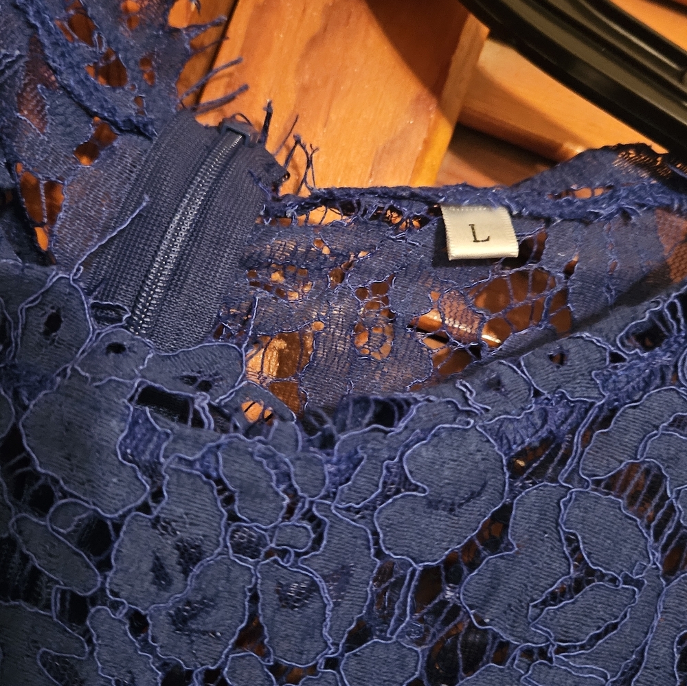 Dress - Picture 3 of 3